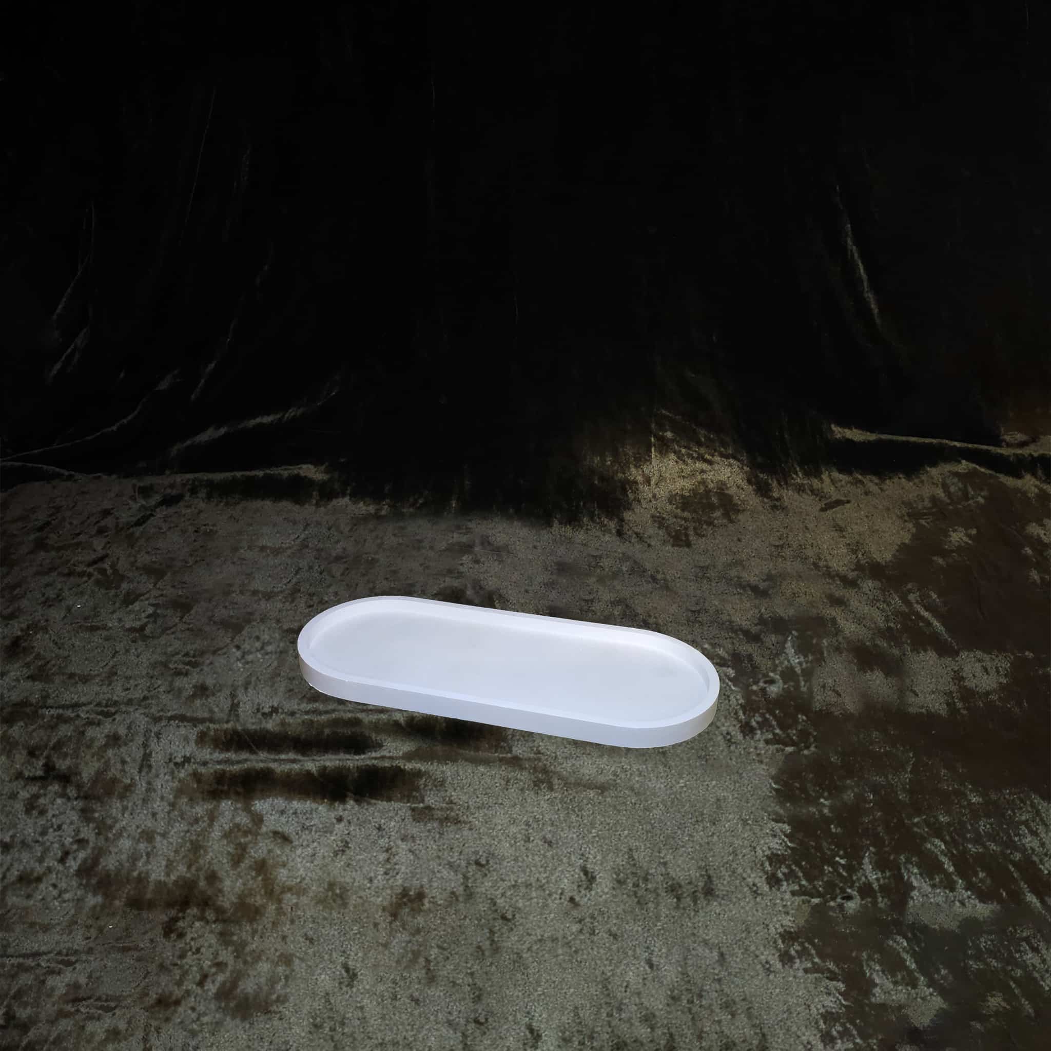 midi_oval_tray_handcrafted